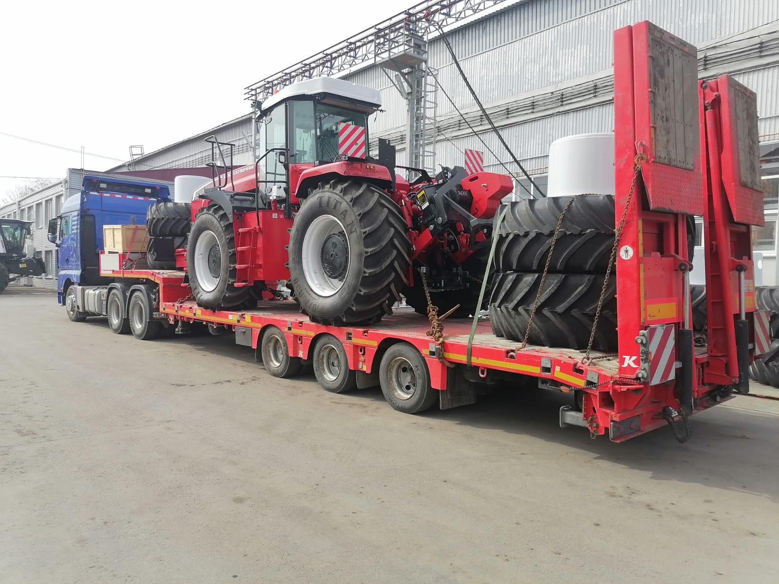 С каждым днём всё больше клиентов отдают предпочтение тракторам Ростсельмаш.